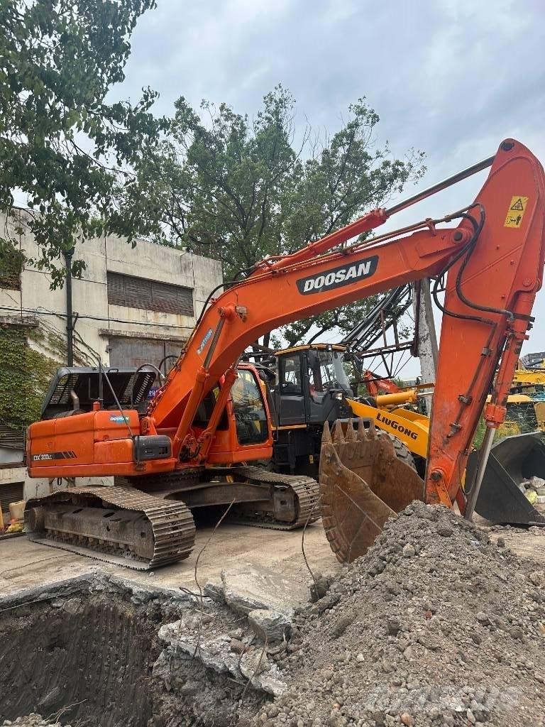 Doosan DX300 履带挖掘机