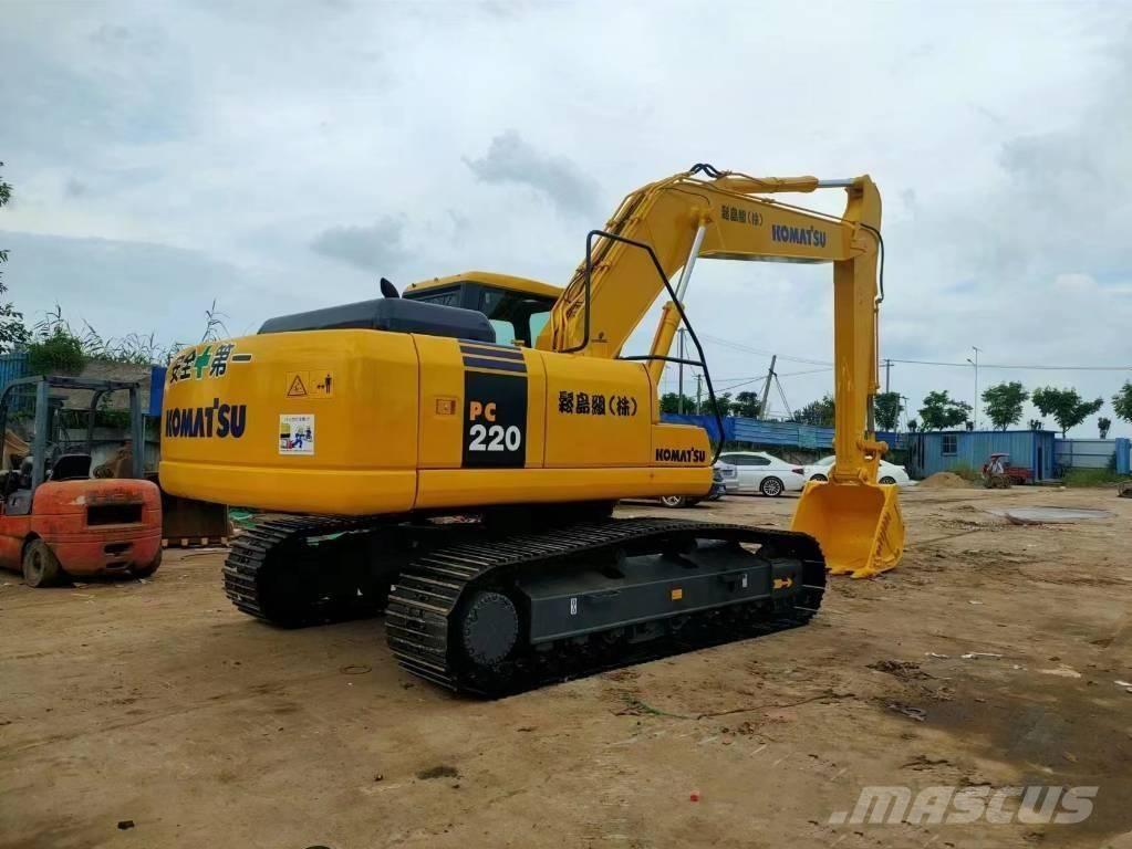 Komatsu PC 220-7 履带挖掘机