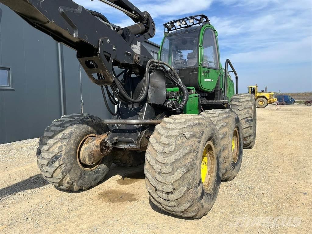 John Deere 1470E 收割机