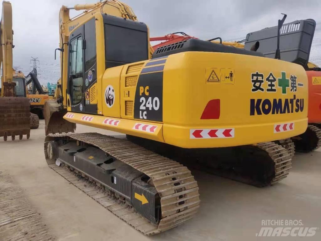 Komatsu PC 240 履带挖掘机