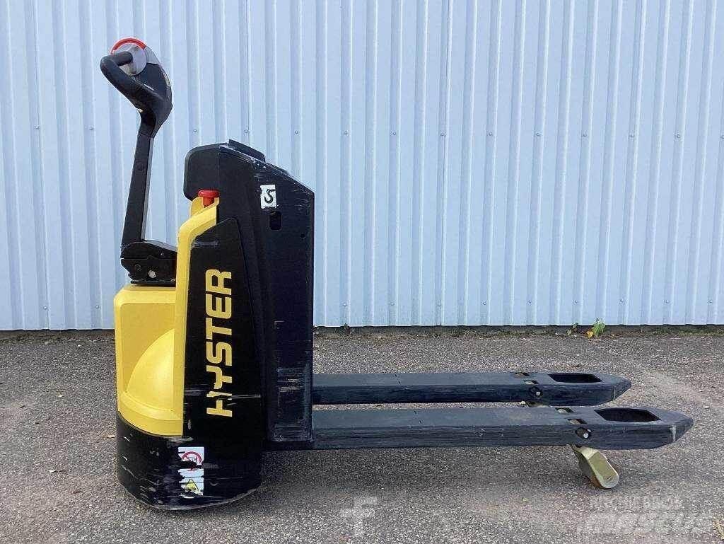 Hyster P2.0 手推堆垛车