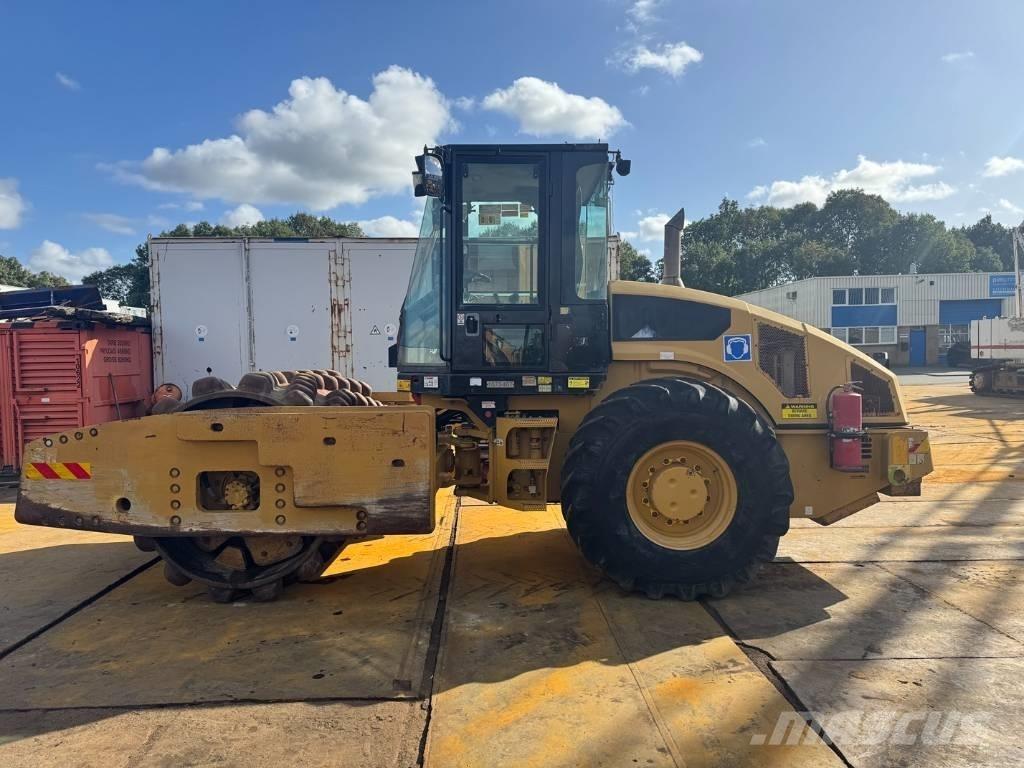 CAT CP 76 单轮压路机
