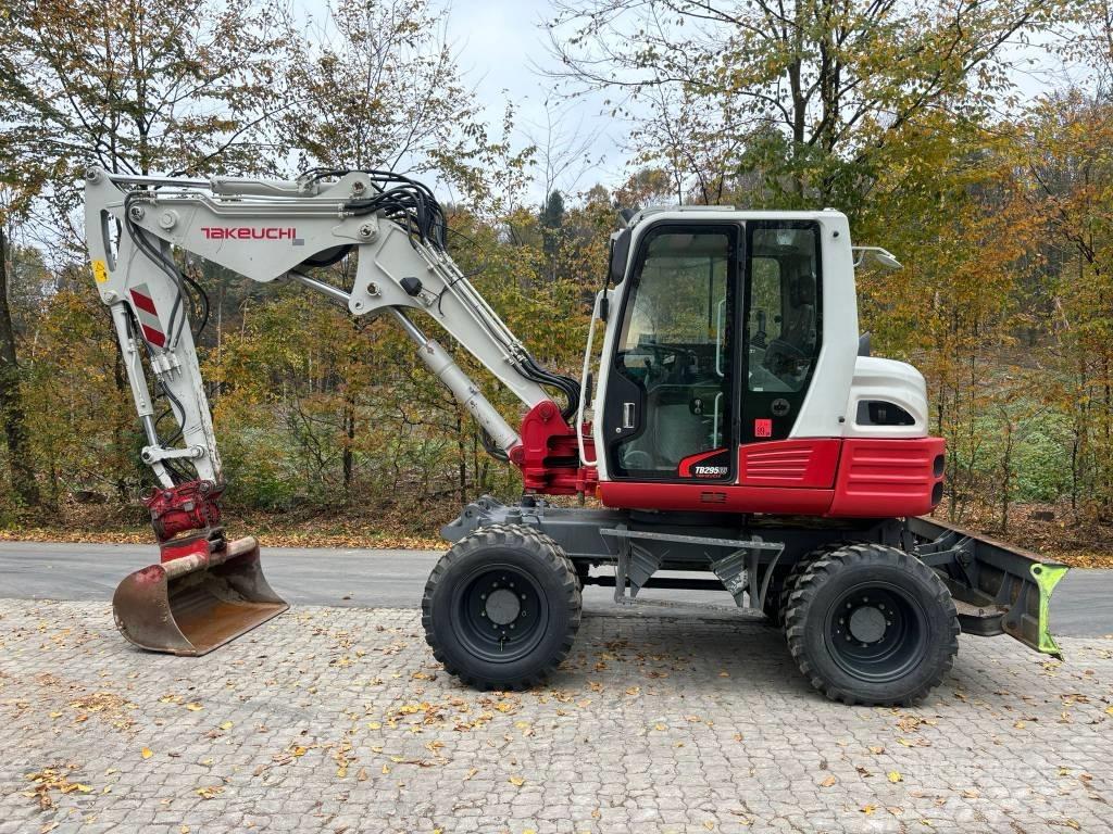Takeuchi TB 295 W 轮式挖掘机