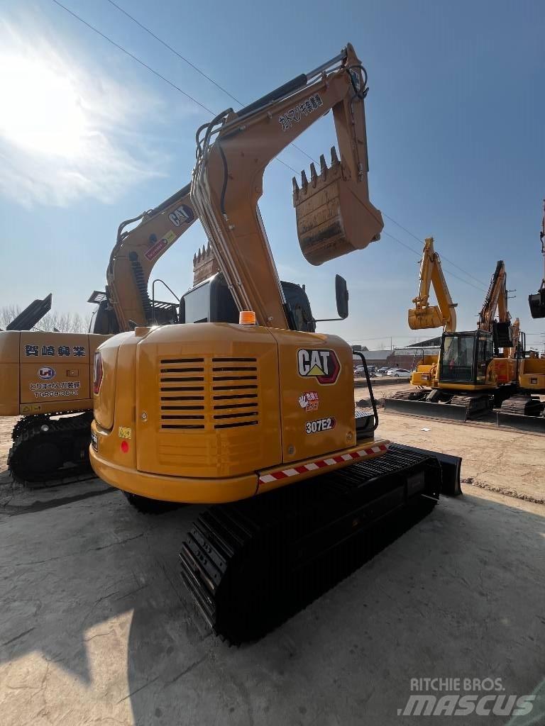CAT 307E2 小型挖掘机