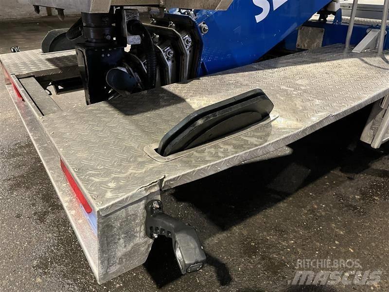 Palfinger P 260 B 车载式高空作业车