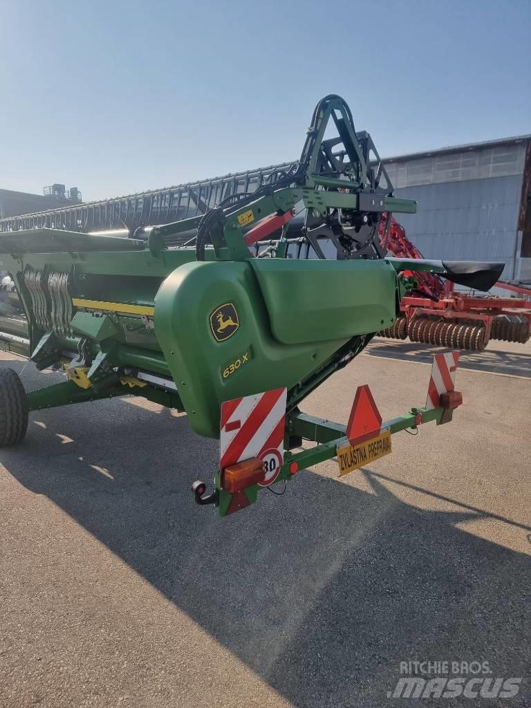 John Deere T 670 i 联合收割机