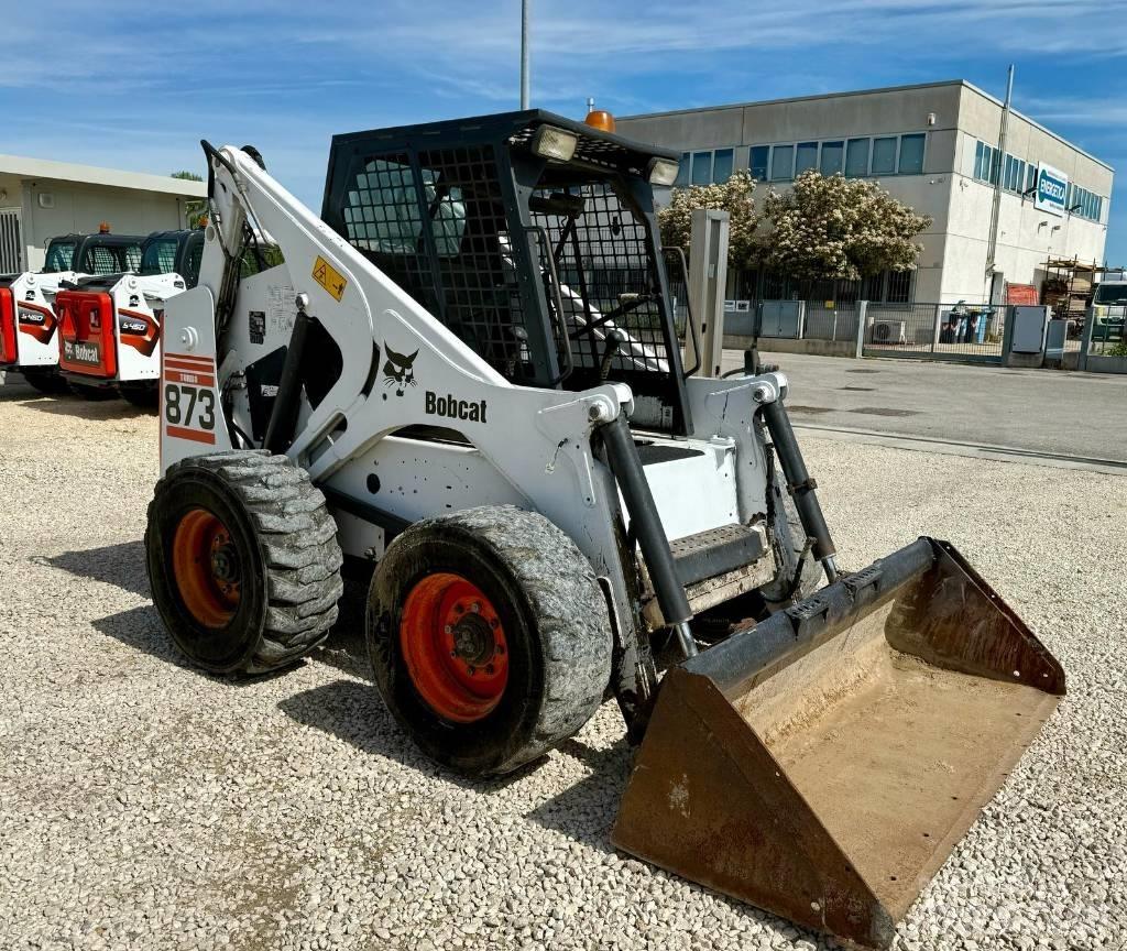 Bobcat 873 滑移装载机