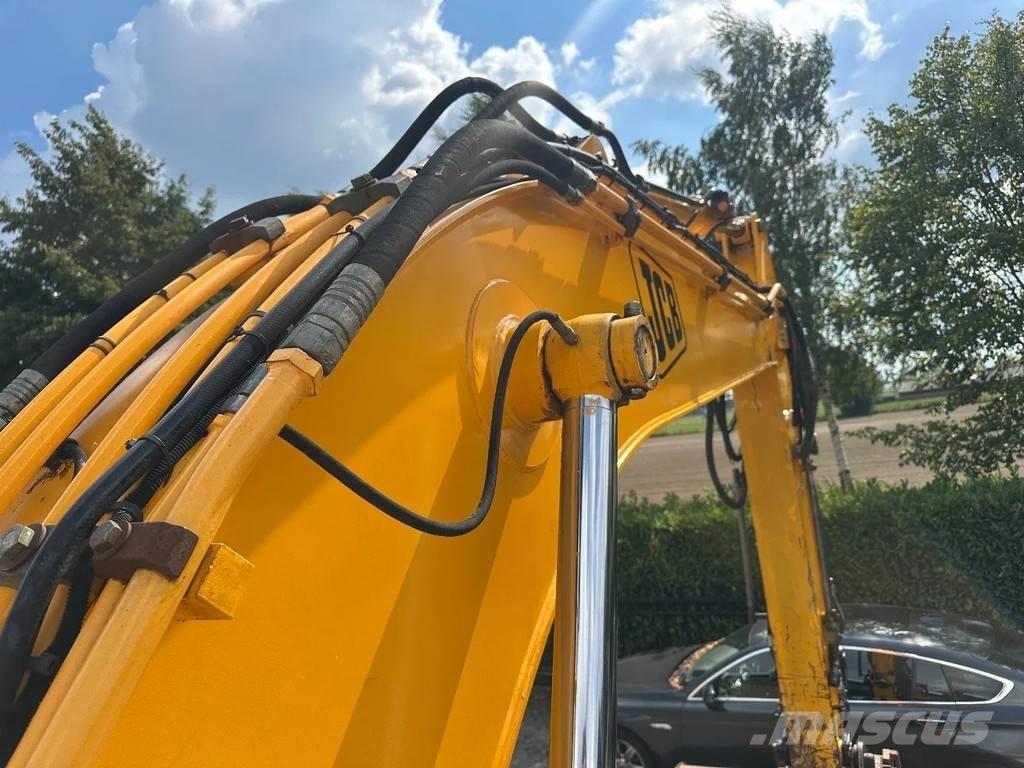 JCB JS190 LC 履带挖掘机