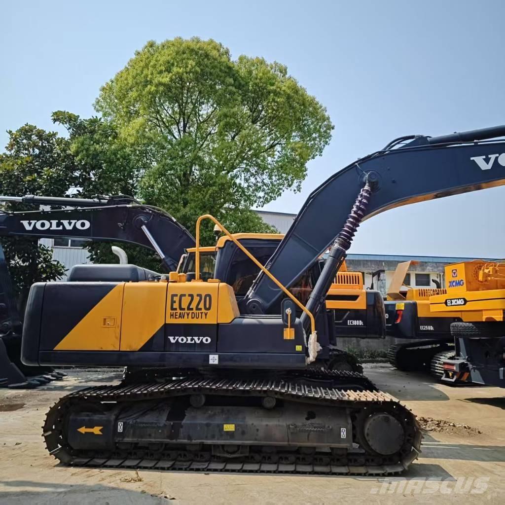 Volvo EC 220 履带挖掘机
