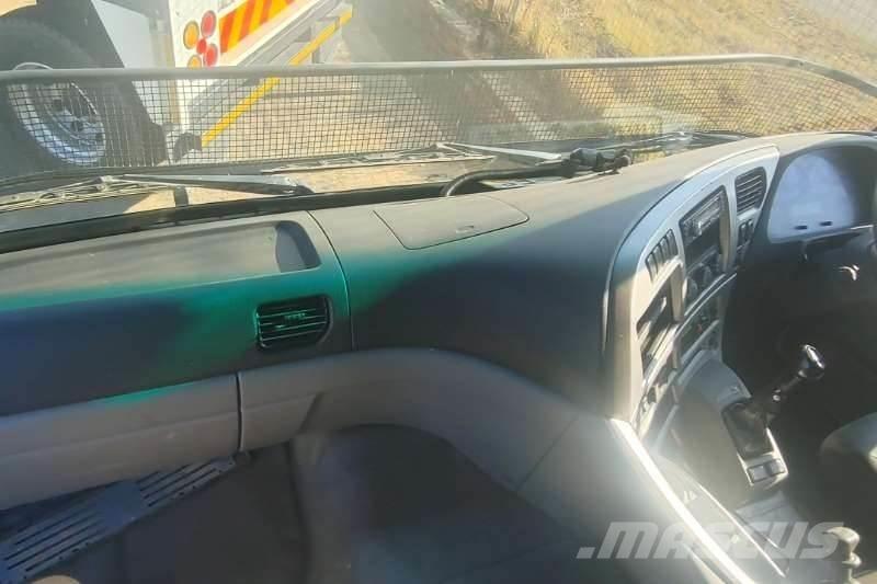 UD 26-490 其他货车
