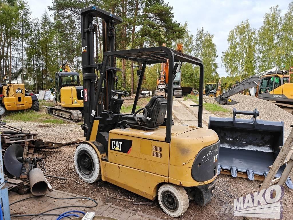 CAT EP 35 K PAC 电动叉车