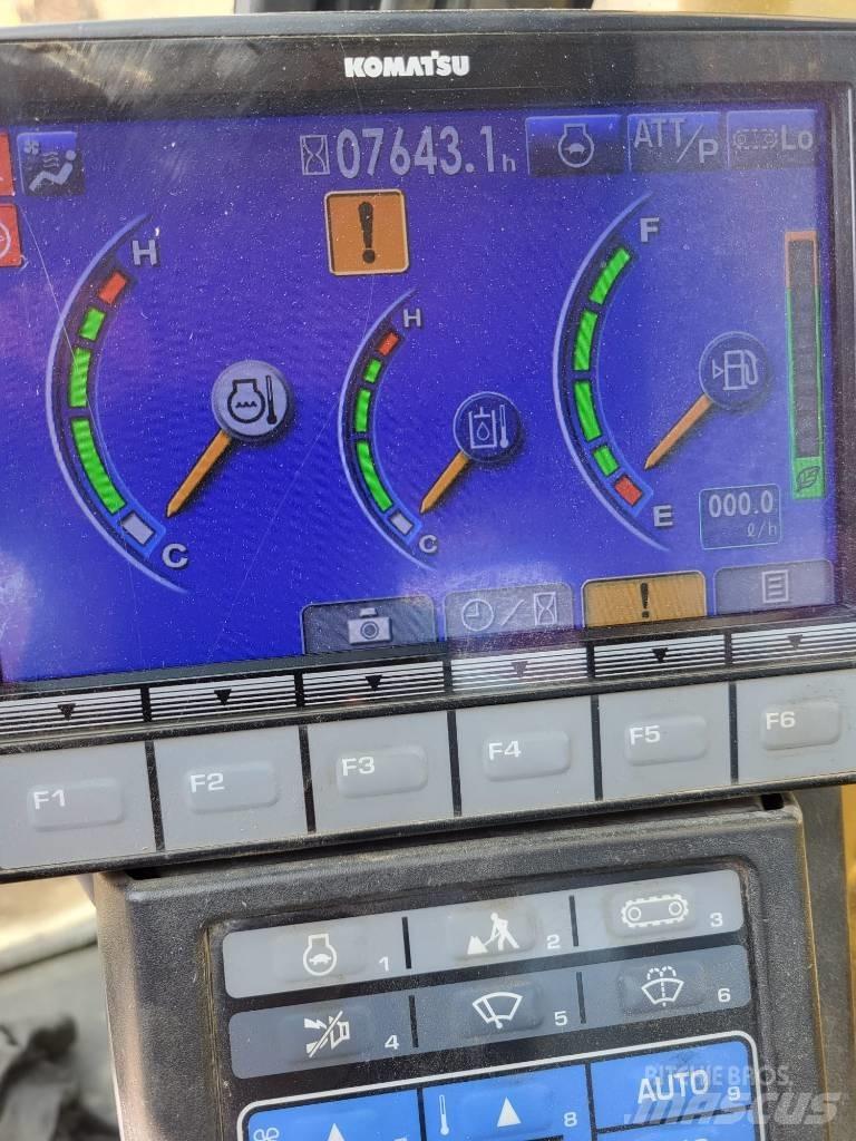 Komatsu PC 138 US-10 履带挖掘机