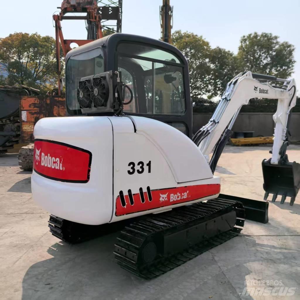 Bobcat 331 小型挖掘机