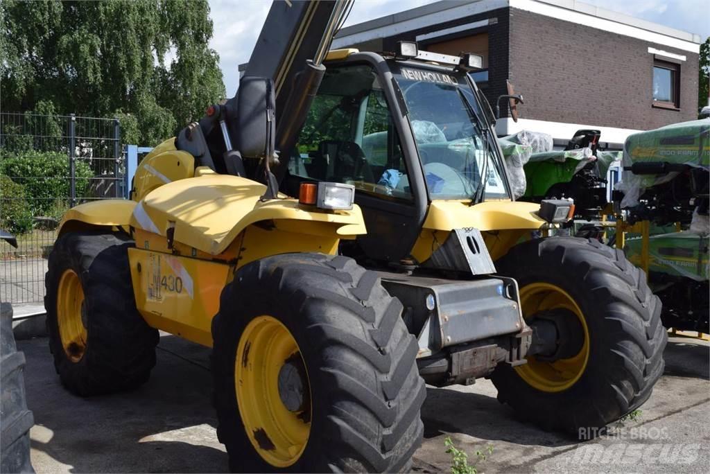 New Holland LM 430 直臂高空工作平台