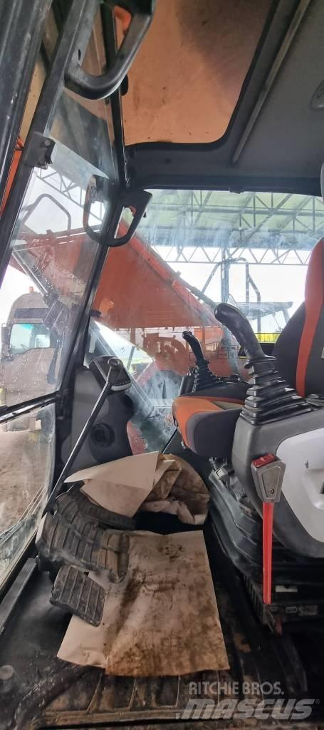 Doosan DX140LC-5 履带挖掘机
