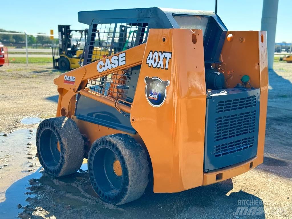 CASE 40 XT 滑移装载机