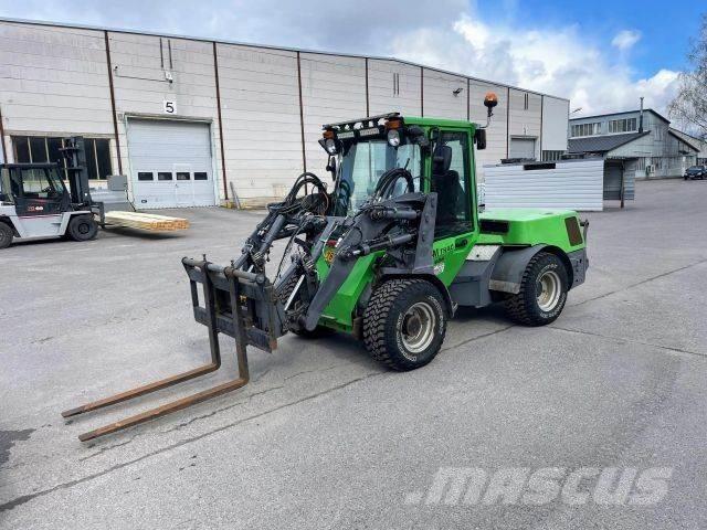 LM Trac 486 小型拖拉机