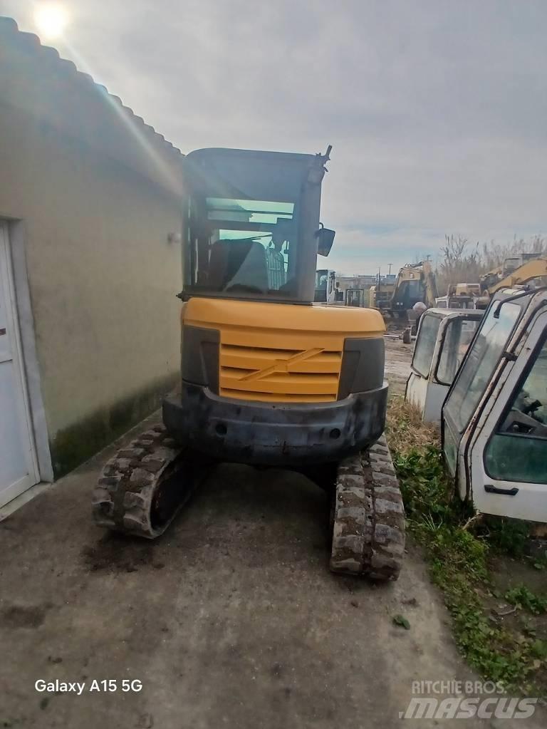 Volvo ECR 48 C 小型挖掘机