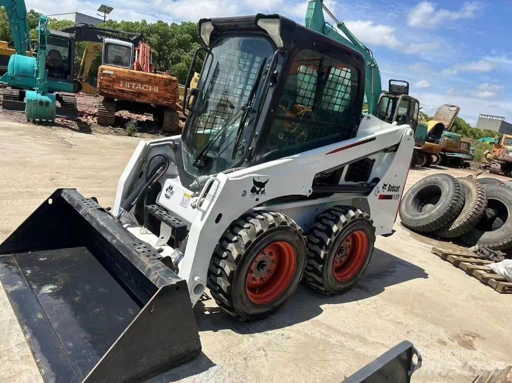 Bobcat S 450 滑移装载机