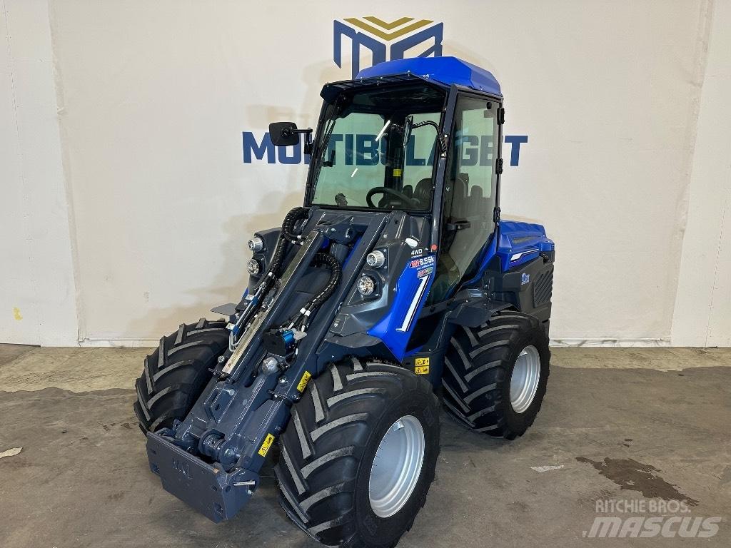 Multione 8.5S K 滑移装载机