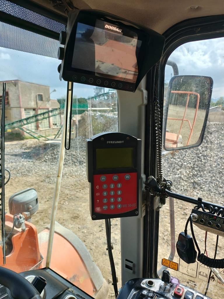 Doosan DL 550-5 轮式装载机