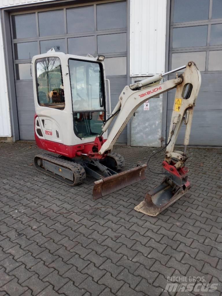 Takeuchi TB 216 小型挖掘机