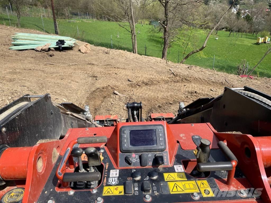 Ditch Witch SK 3000 履带式装载机