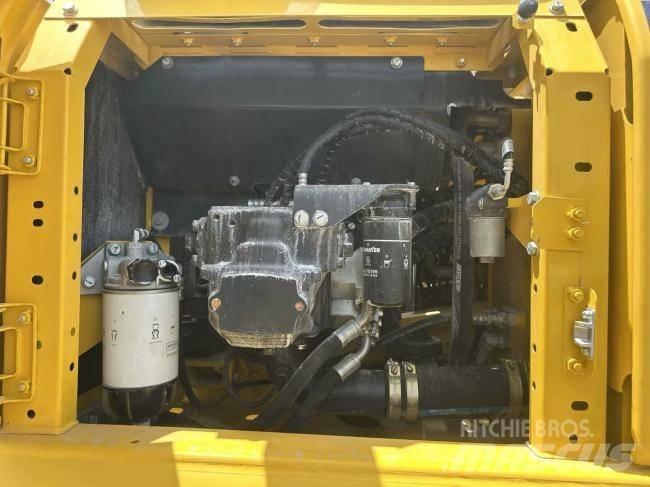 Komatsu PC 240-8 履带挖掘机