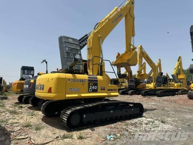 Komatsu PC 240-8 履带挖掘机