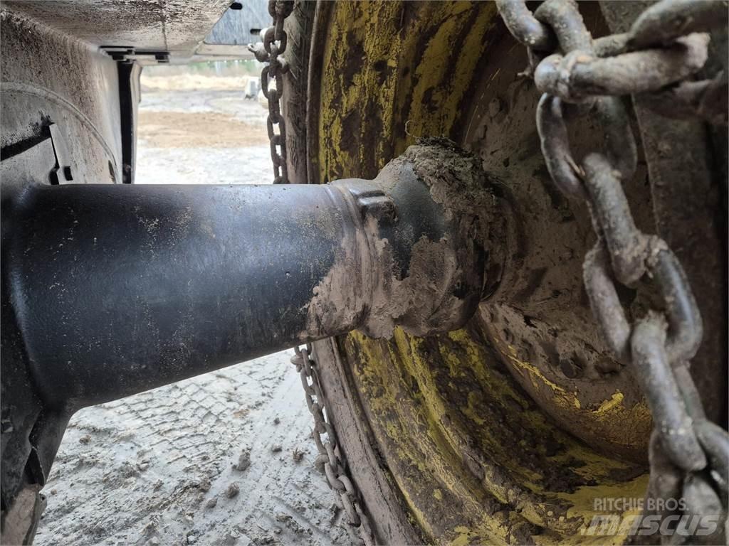 John Deere 1110D 集运机