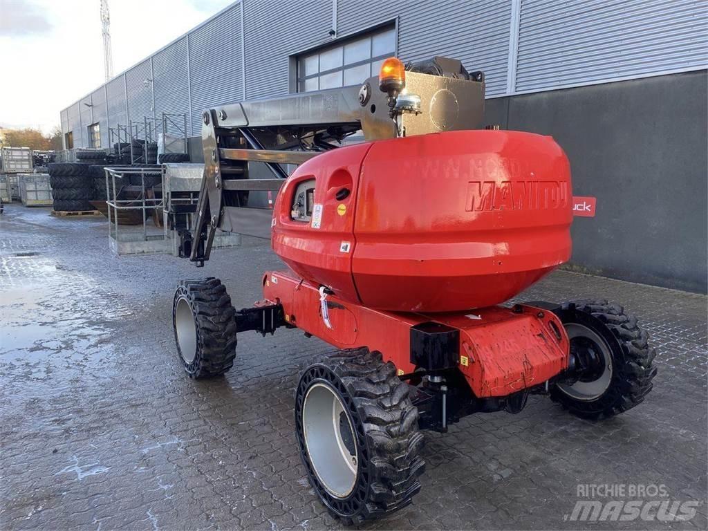 Manitou 160ATJ RC 曲臂高空工作平台