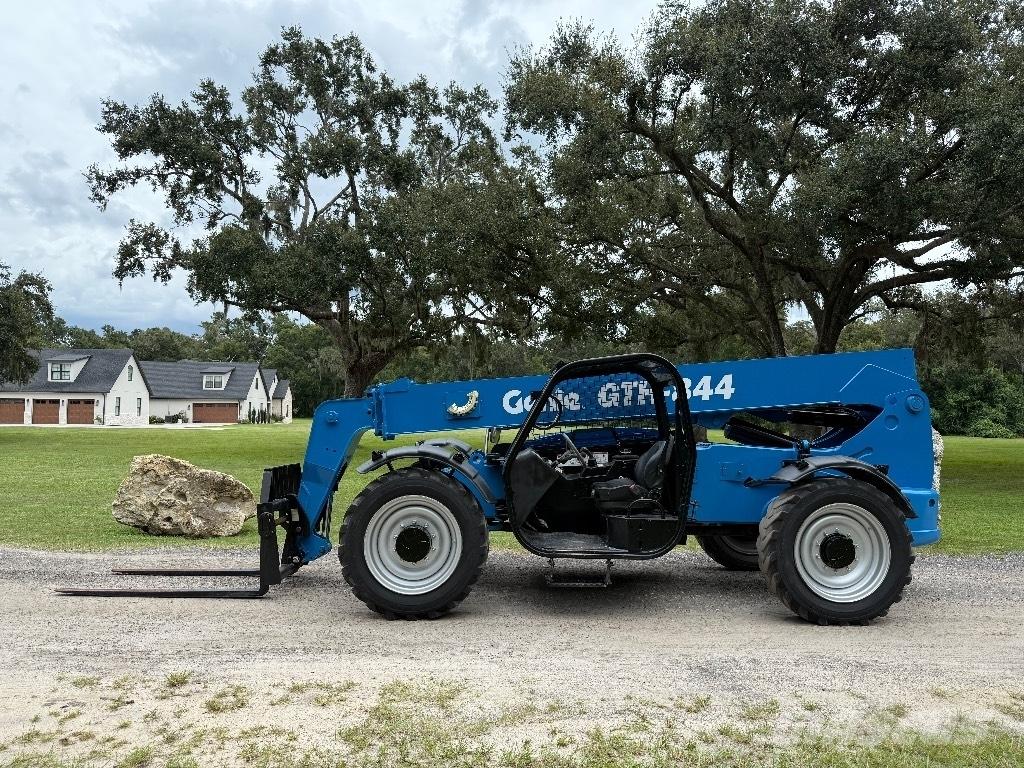 Genie GTH 844 伸缩臂叉装车|叉装车