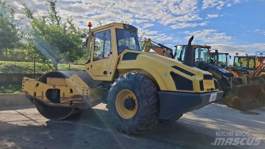 Bomag 213 DH 双轮压路机