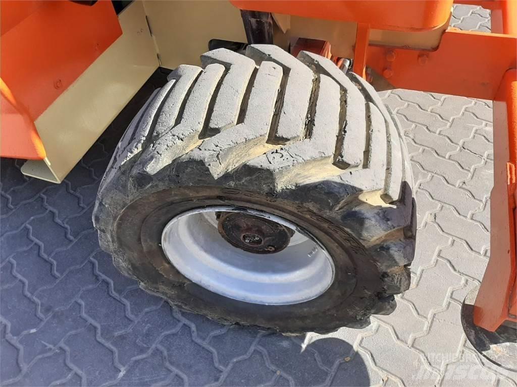 JLG 4394RT 剪叉式升降机