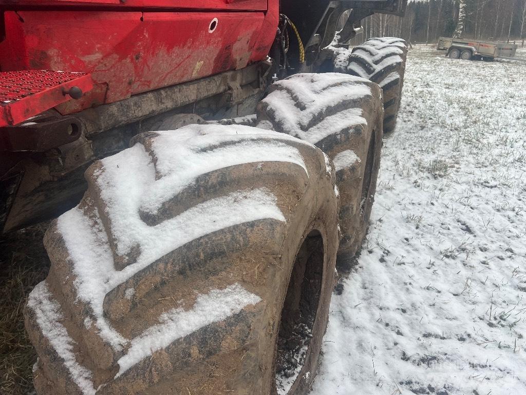 Komatsu 840 TX 集运机