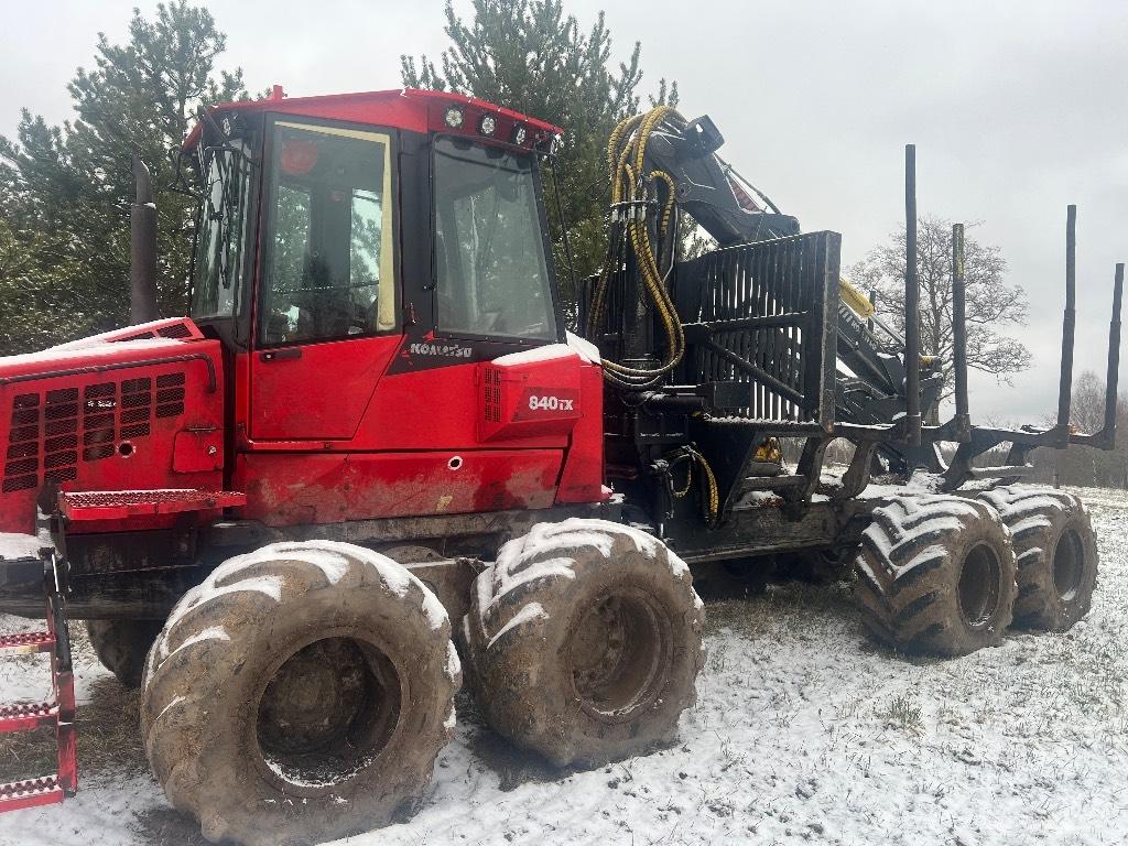 Komatsu 840 TX 集运机