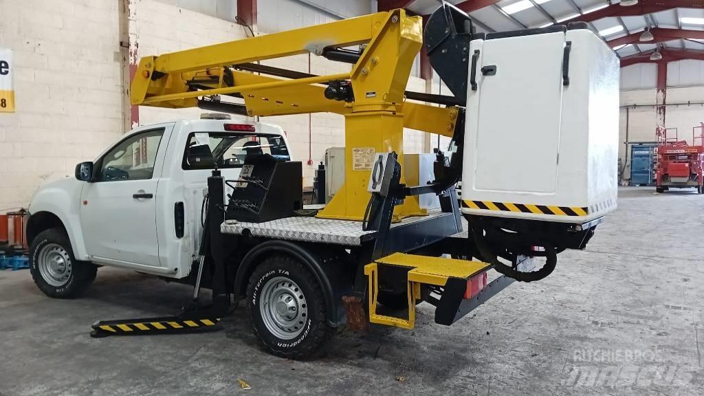 VERSALIFT LAT 135 车载式高空作业车