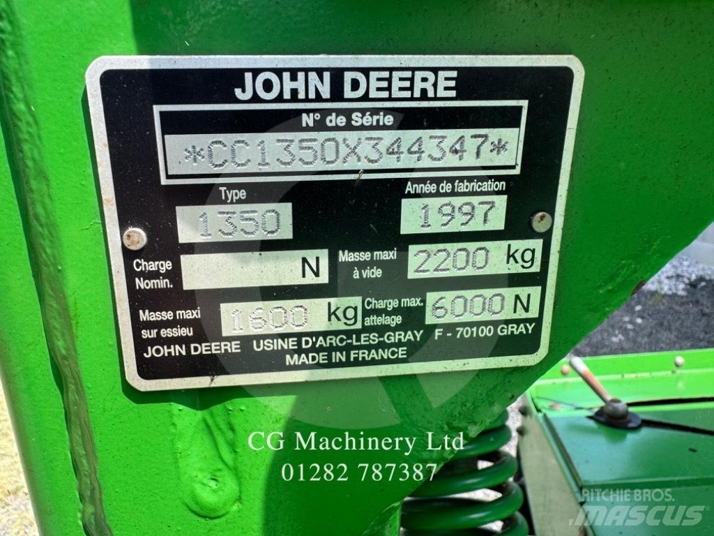 John Deere 1350 割草调节装置