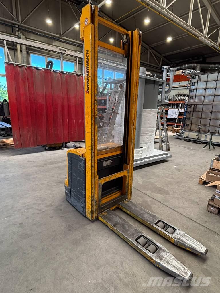 Jungheinrich EJC220 手推堆垛车