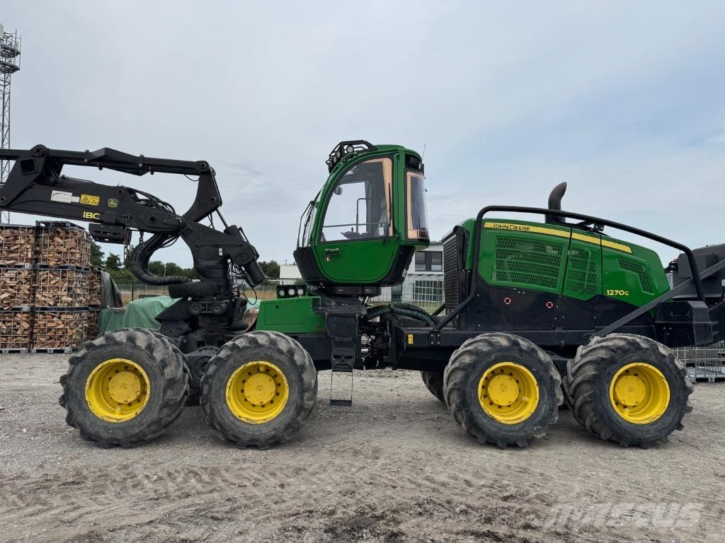 John Deere 1270 G 收割机
