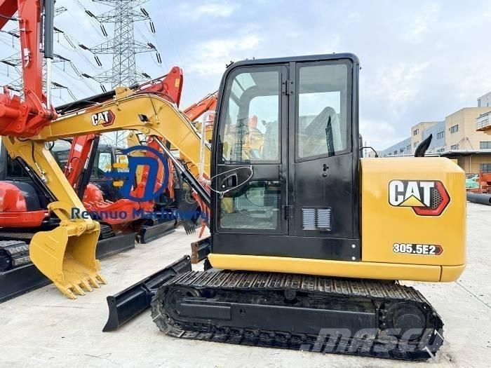 CAT 305.5 E2 小型挖掘机