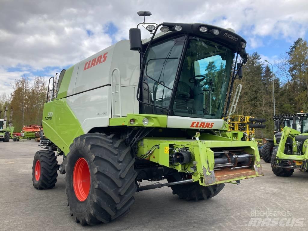 CLAAS Tucano 570 联合收割机