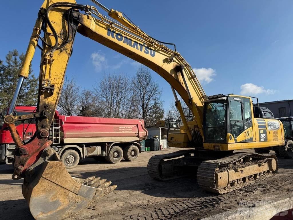 Komatsu HB 365 履带挖掘机