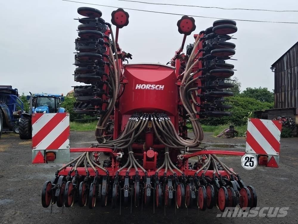 Horsch Pronto 6 DC 多功能条播机