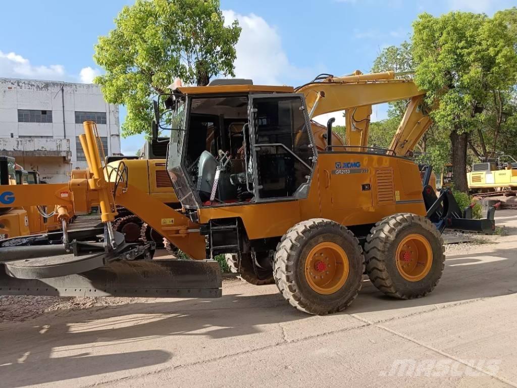 XCMG GR 2153 平地机/推土机