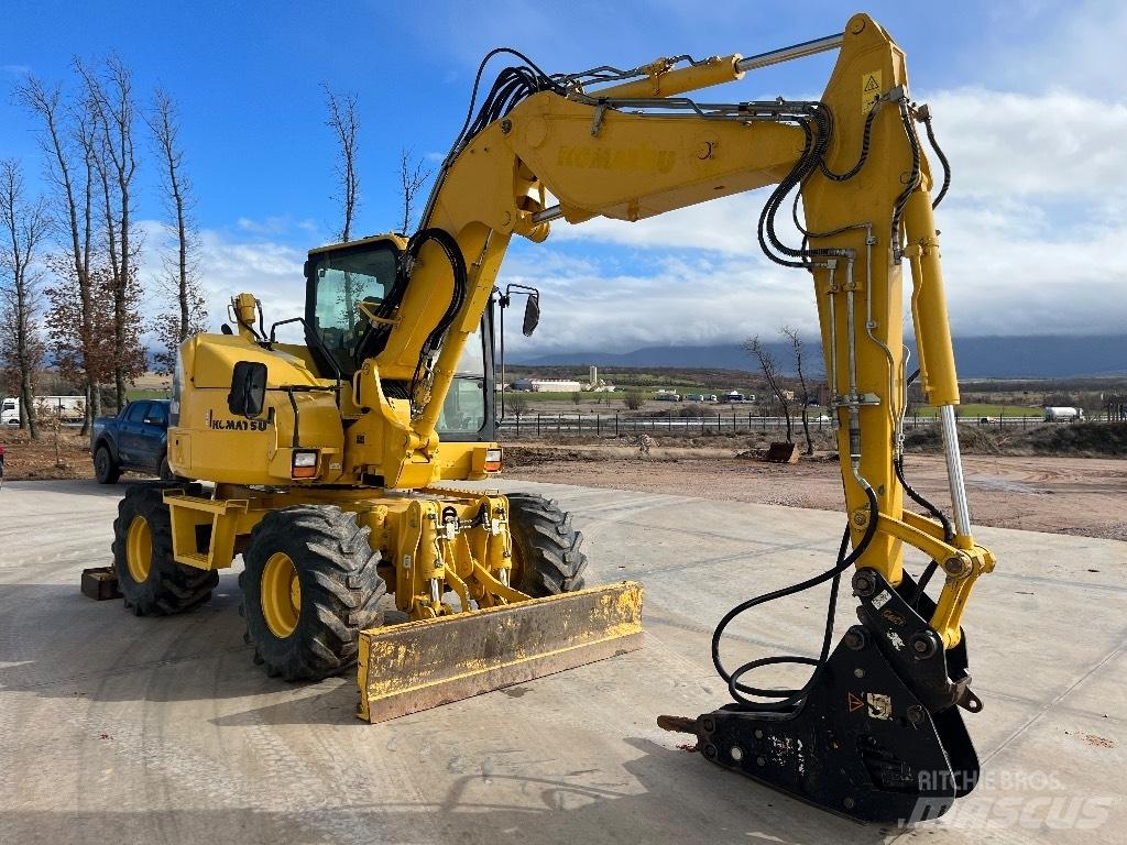 Komatsu PW 98 MR-8 轮式挖掘机