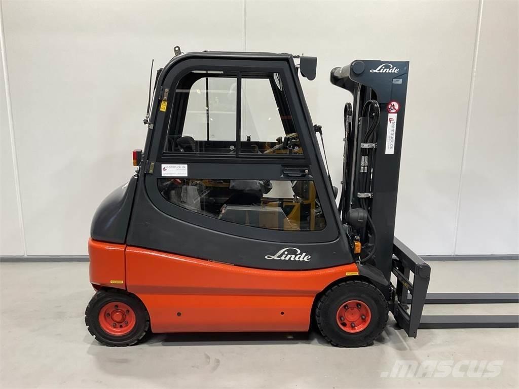 Linde E25P - 02 电动叉车