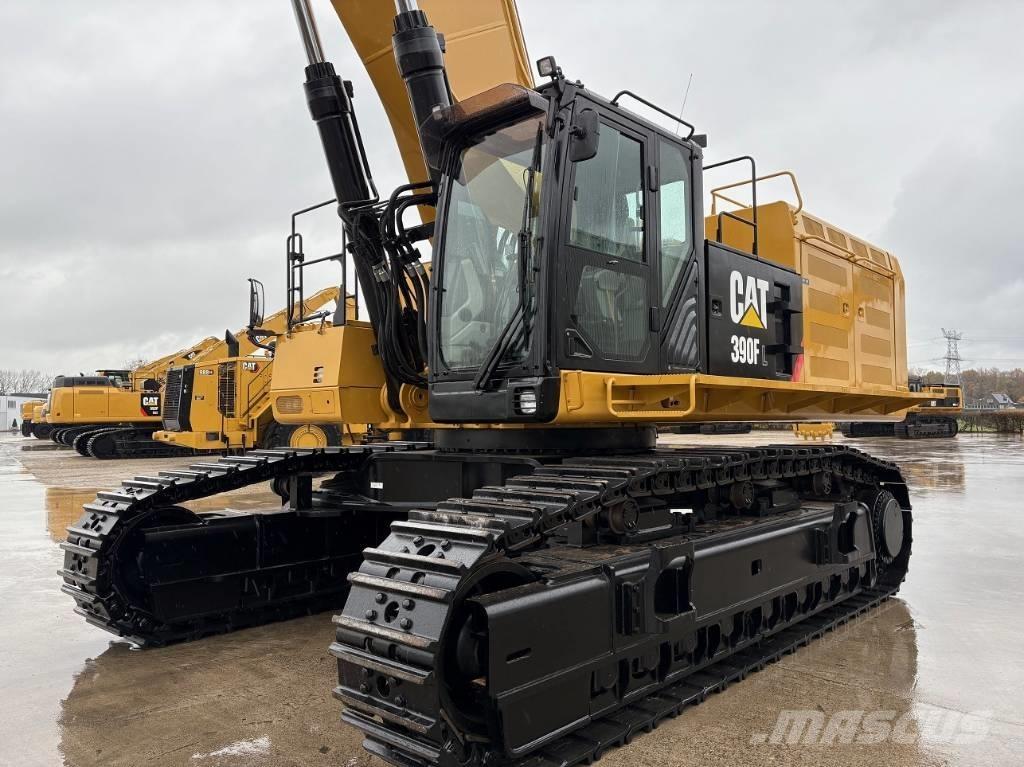 CAT 390F Long Reach 长臂挖掘机