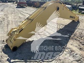 Komatsu PC200 吊杆和铲斗