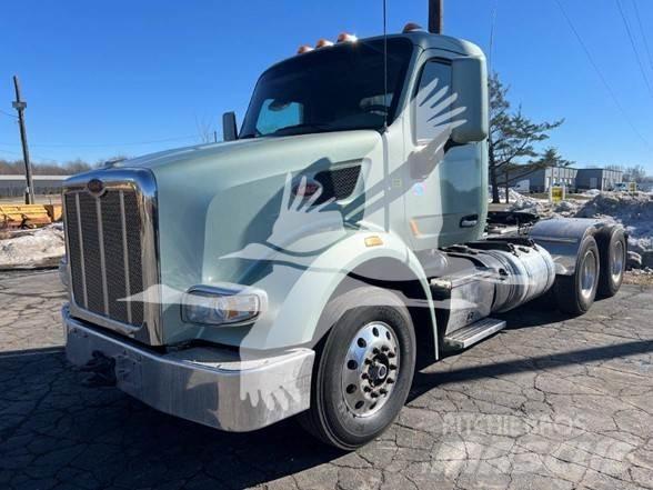Peterbilt 567 牵引车